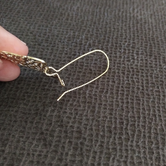 bella jack Laser Cut Leopard🐆 Head Earrings - Picture 4 of 13